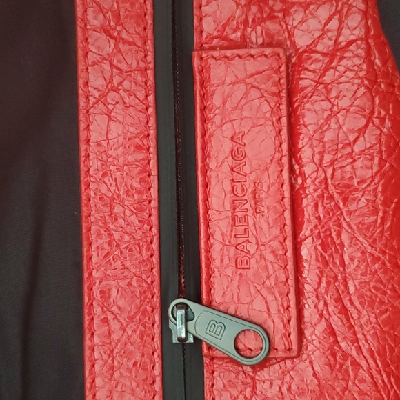 BALENCIAGA Agneau Locker Arena Backpack Red. 7 - Picture 9 of 12